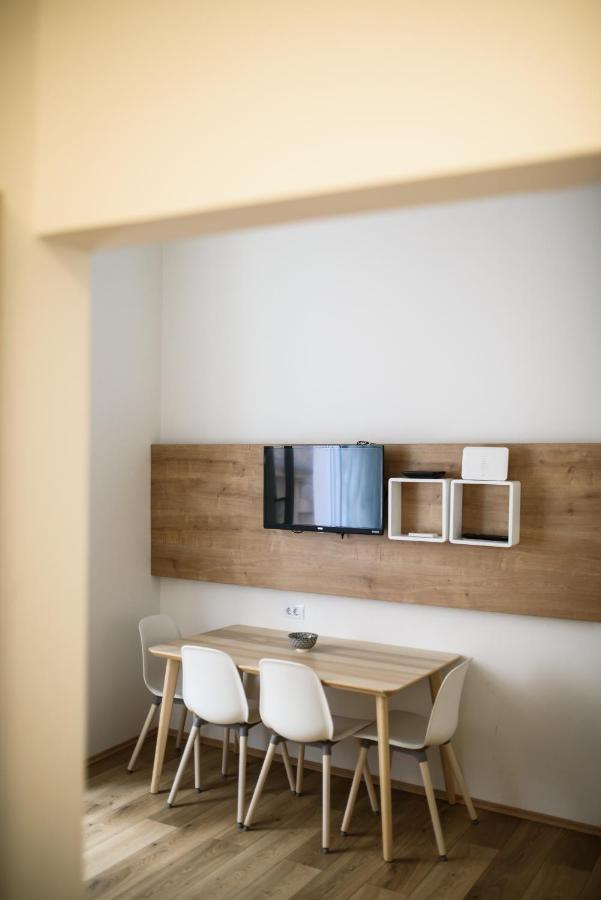 Street Buzz Old Town Apartment By Duhomes Дубровник Екстериор снимка