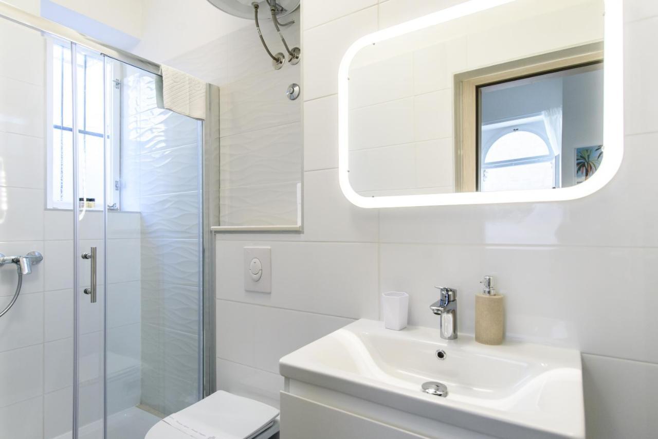 Street Buzz Old Town Apartment By Duhomes Дубровник Екстериор снимка