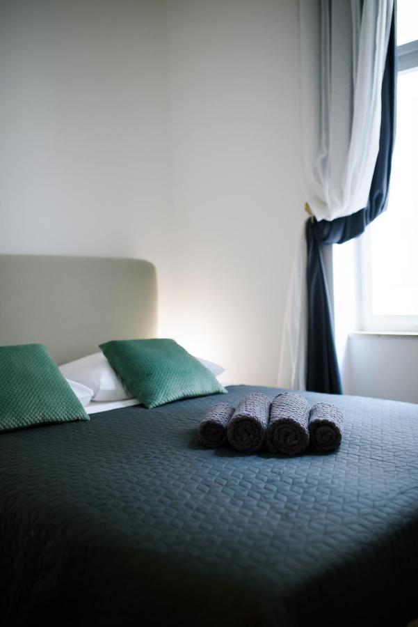 Street Buzz Old Town Apartment By Duhomes Дубровник Екстериор снимка